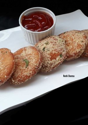 A picture of Garlic Bread Mozzarella Disc.