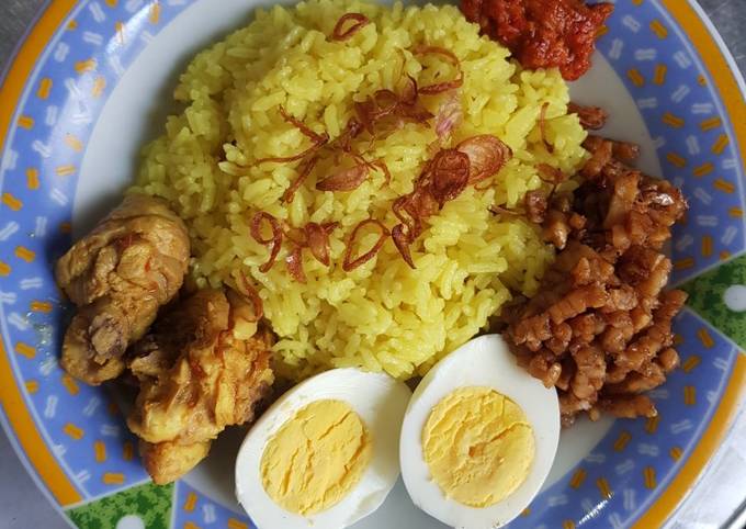 Resep Rahasia Nasi Kuning Gurih Dan Wangi Oleh Yanti Cookpad 5185