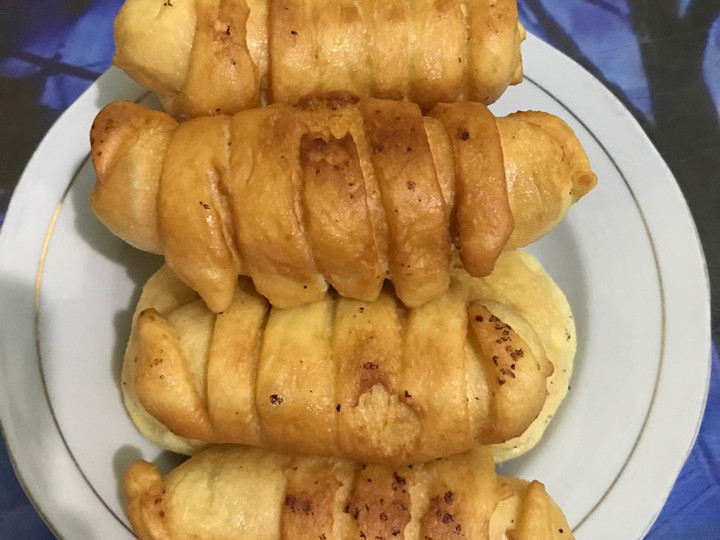 Bagaimana Menyiapkan Roti Goreng Pisang Coklat, Enak