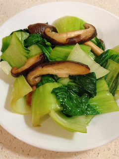 青江菜炒香菇 的食譜成品照片