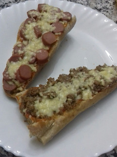 Una foto de Paninis caseros