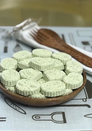 Hình của món Bánh in phục linh lá dứa.