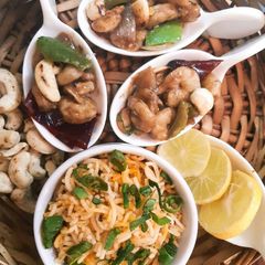 A picture of Kung Pao Shrimps.