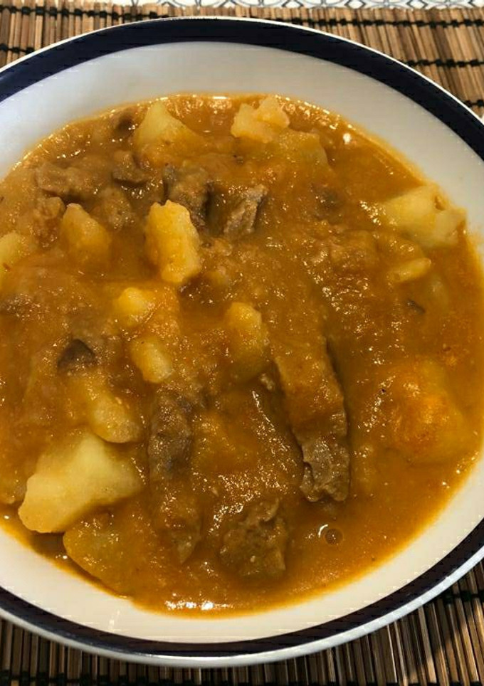 Una foto de Rico guiso de patatas con seitán (V) 🐖💜🌱