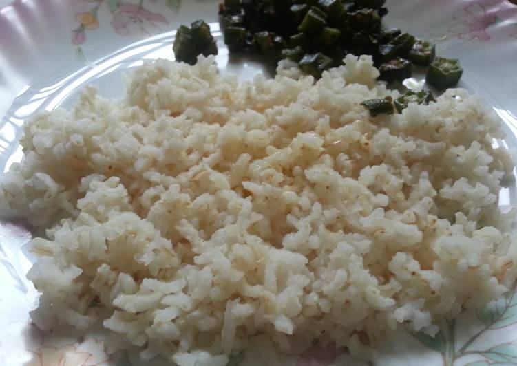 Recipe of How to cook handpounded rice? in 26 Minutes for Mom