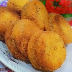 A picture of One bite Mini chicken 🍗 Bread Patties.