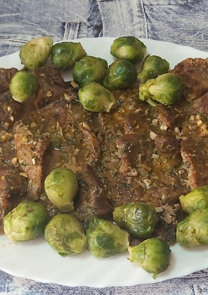 Una foto de Aguja de cerdo al horno