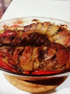 Una foto de Pollo asado casero en salsa