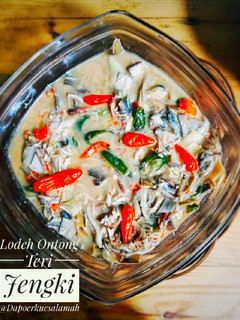 Foto resep Lodeh ontong(jantung pisang) teri jengki
