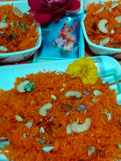 केसरिया मीठे जर्दा चावल(kesariya meethe jarda chawal recipe in hindi) रेसिपी मुख्य फोटो