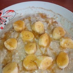 A picture of Breakfast oats.