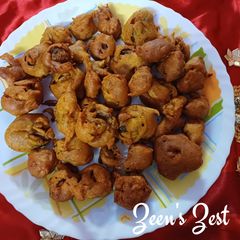 A picture of Gram and Cornflour Button Mushroom Fritters.
