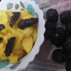 A picture of Dates chaat🌴.