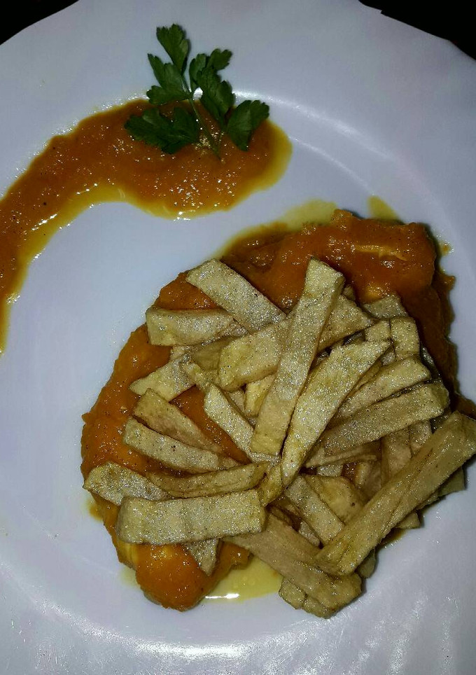 Una foto de Filetes de pollo en salsa naranja