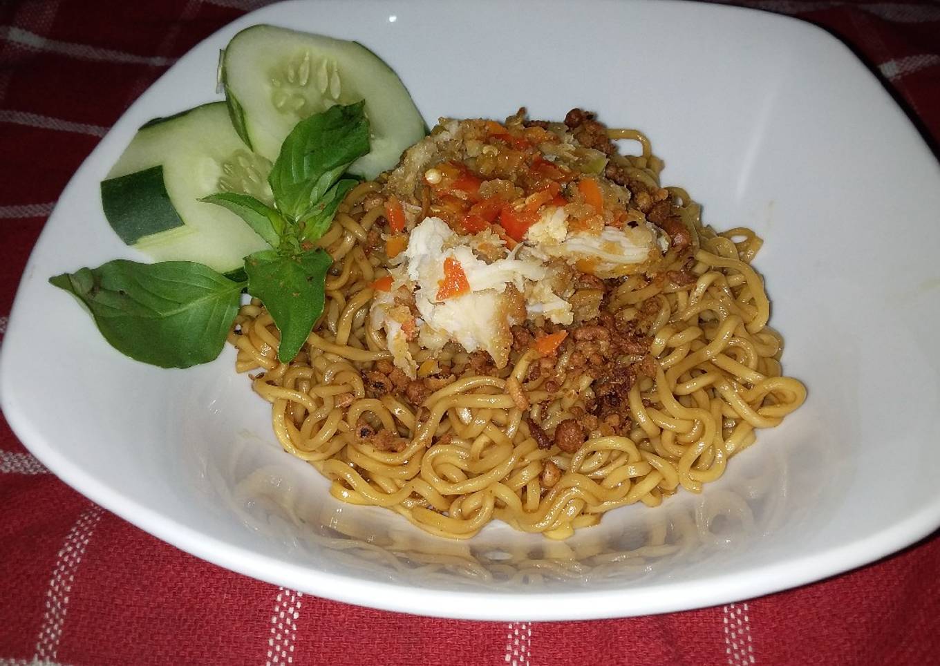 Mie Goreng Ayam Geprek