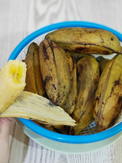 A picture of No brainer steamed saba / plantain (this is not a recipe 🤣).