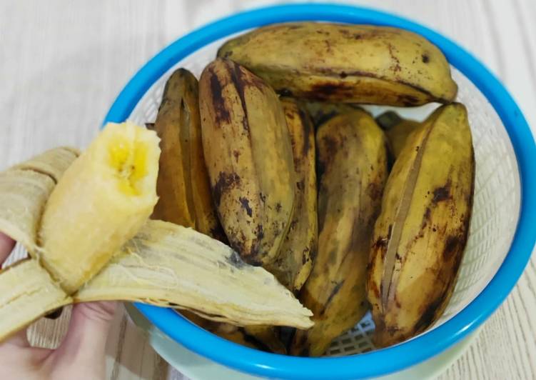 Step-by-Step Guide to Prepare Any-night-of-the-week No brainer steamed saba / plantain (this is not a recipe 🤣)