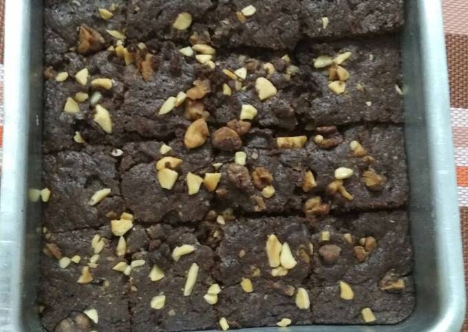 Chocolate walnut brownie in microwave recipe main photo