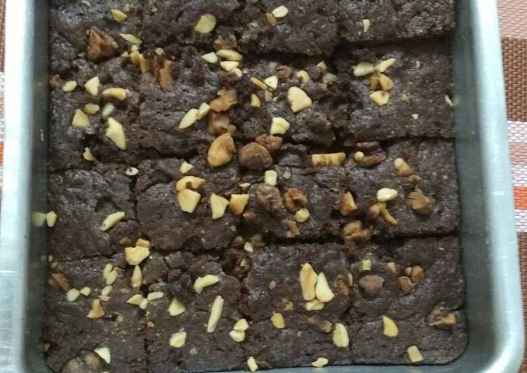 Chocolate walnut brownie in microwave