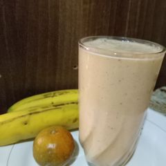 A picture of Banana oat milk smoothie.