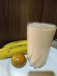 A picture of Banana oat milk smoothie.