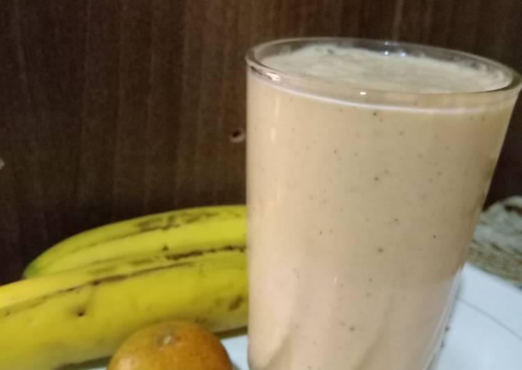 Banana oat milk smoothie