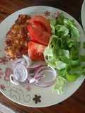 Marinera de pollo con ensalada fresca