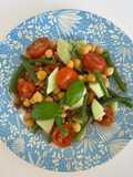 Insalata di ceci, farro spelta, pomodori e fagiolini