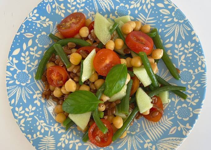 Ricetta di Ultimate Insalata di ceci, farro spelta, pomodori e fagiolini
