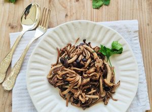 Foto di Funghi pioppini trifolati