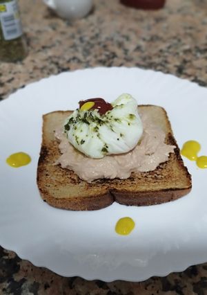 Una foto de Delicia Poché sobre Cama de Atún