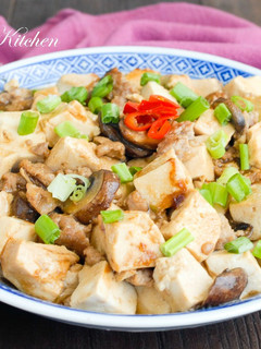【簡易家常菜】豆腐磨菇肉末 的食譜成品照片