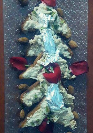 A picture of Shahi tukda.
