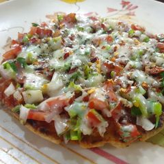 સ્પાઇસી પીઝા (Spicy Pizza Recipe In Gujarati) A picture of સ્પાઇસી પીઝા (Spicy Pizza Recipe In Gujarati).