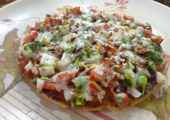 સ્પાઇસી પીઝા (Spicy Pizza Recipe In Gujarati)