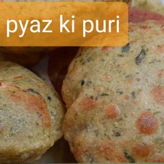 Hare pyaz ki puri A picture of Hare pyaz ki puri.