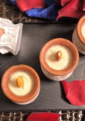 A picture of Matka Gulkand Kulfi.