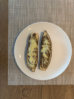 Una foto de Berenjenas rellenas 🍆