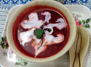 A picture of Creamy tomato-beetroot soup.