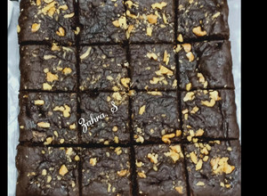 A picture of Eggless Walnut Chocolate Brownie.