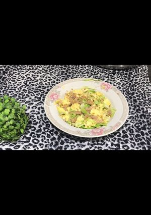 A picture of Tuna salad.