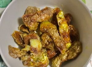 Foto di Chips di bucce di patate alla 7&7 (al microonde)