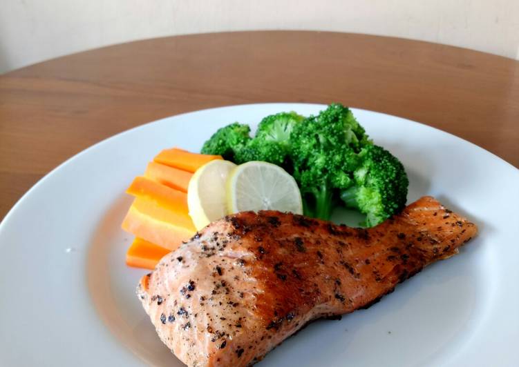 Salmon pan fry