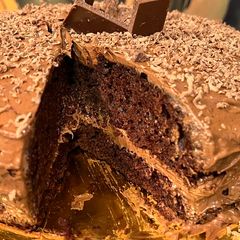 A picture of Devil's food cake.