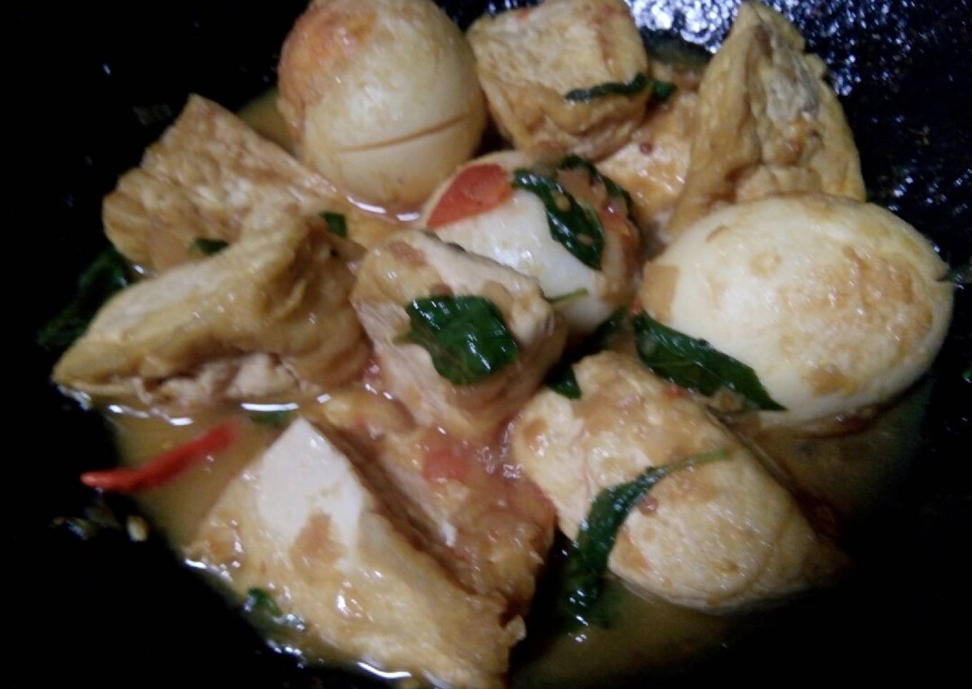 Telur tahu bumbu kuning