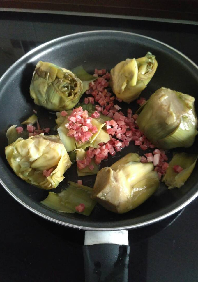 Una foto de Alcachofas con jamón