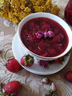 عکسی از دستور مربای توت فرنگی 🍓🍓