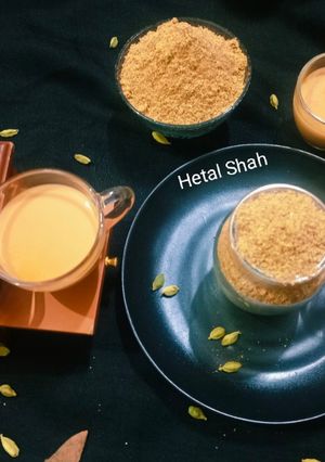 इलायची वाली चाय(घर के बने मसाला से) रेसिपी मुख्य फोटो