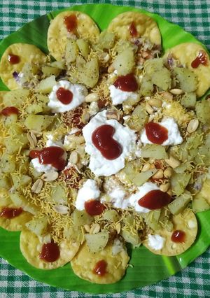 পাপড়ি চাট (papdi chaat recipe in Bengali) রেসিপির প্রধান ছবি