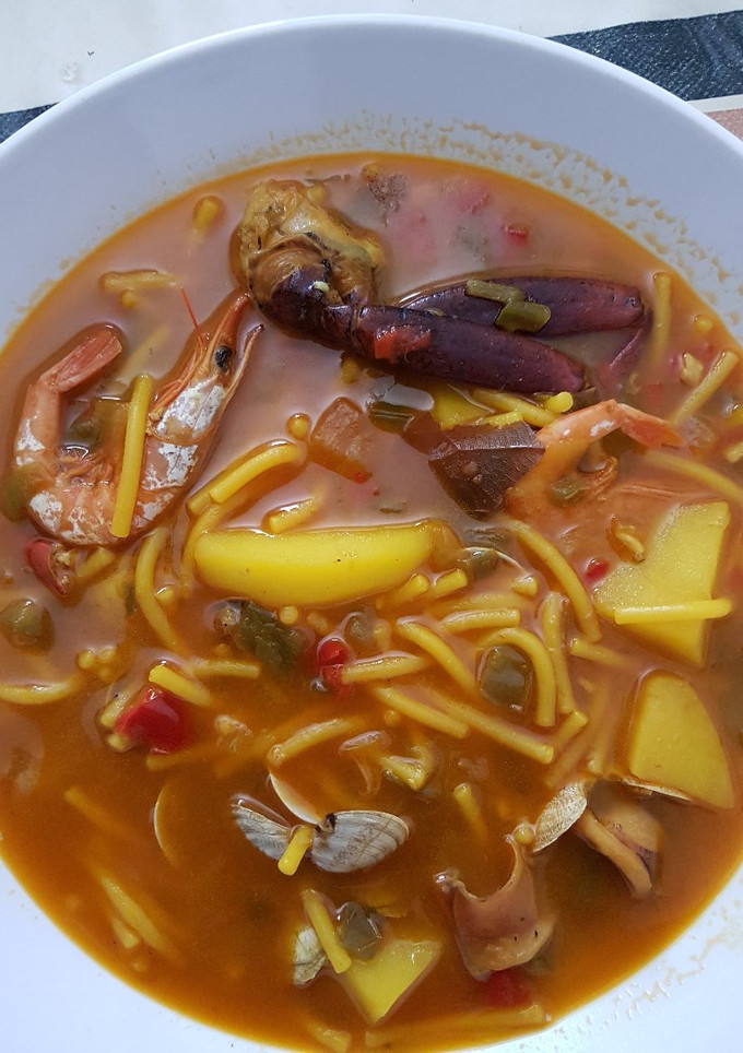 Una foto de Mis fideos con marisco